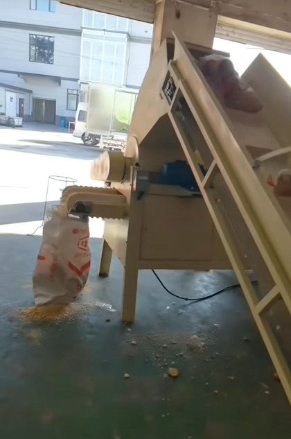 粉碎机11 - 副本.jpg